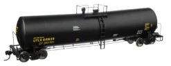 WalthersProto 920-100267 54' 23,000 Gallon Funnel-Flow Tank Car - Ready To Run -- Union Tank Car Line UTLX #641639, HO
