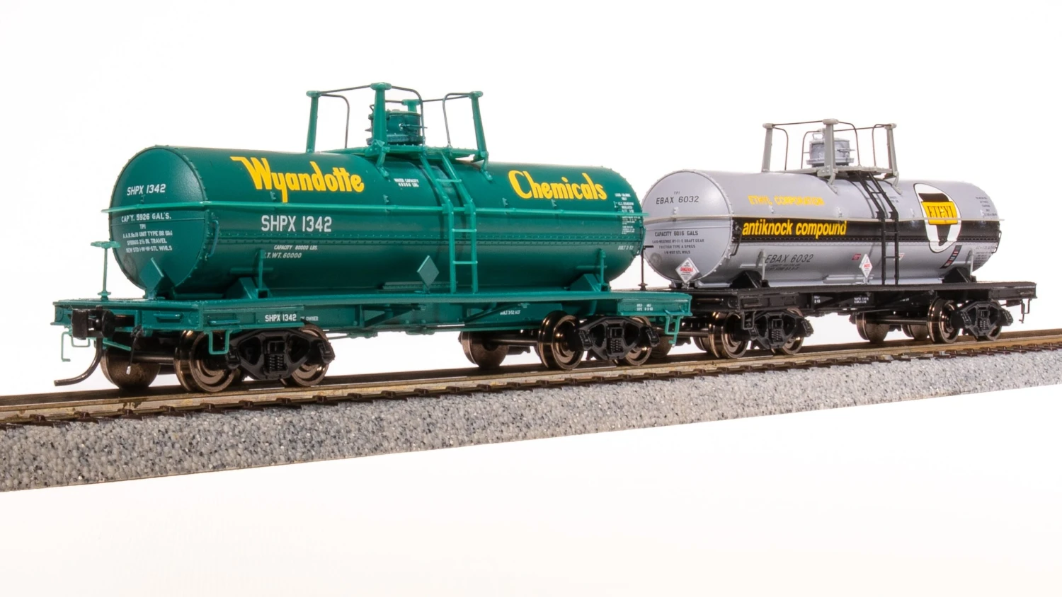 BLI 7669 6000 Gallon Tank, 1960's Variety 2-pack A, HO (Ethyl Corp, Wyandotte) - Image 4